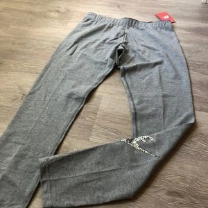 🆕GIRLS XL Nike grey print Leg A See Leggings